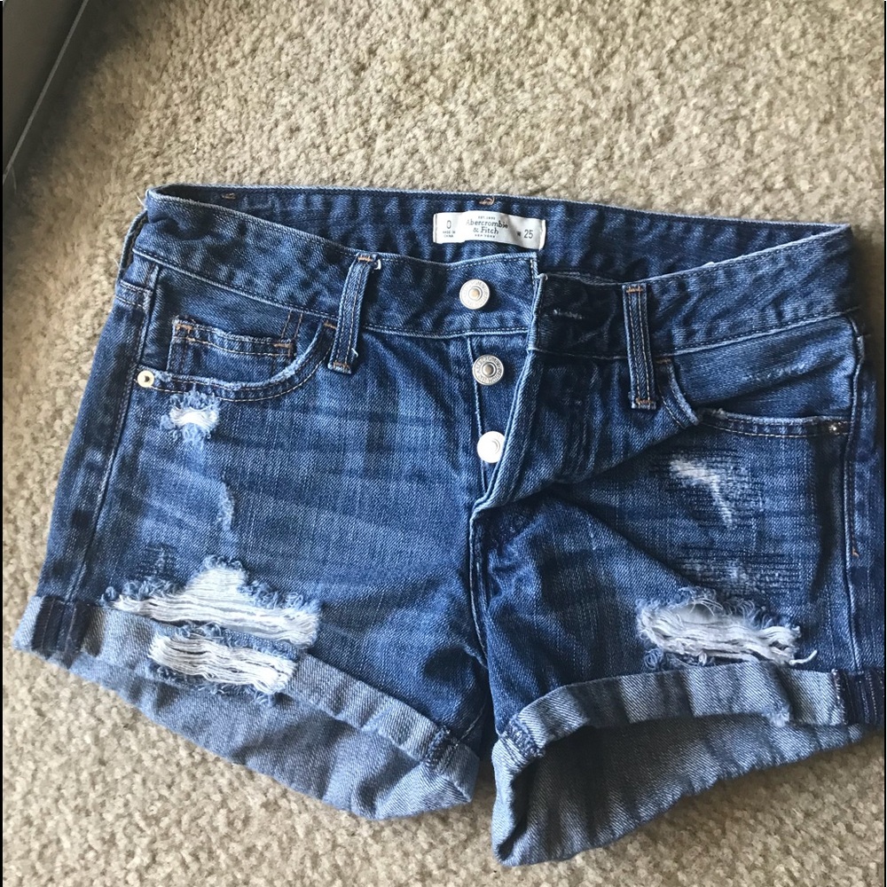 Abercrombie women’s distressed shorts - 25 waist